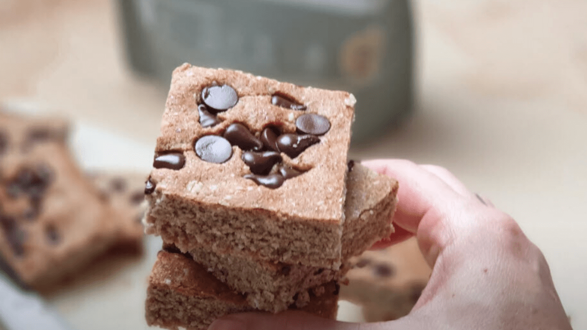 Image of Choc Chip Protein Oat Slice