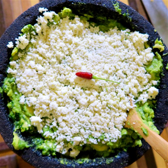 Image of the ultimate super simple guacamole