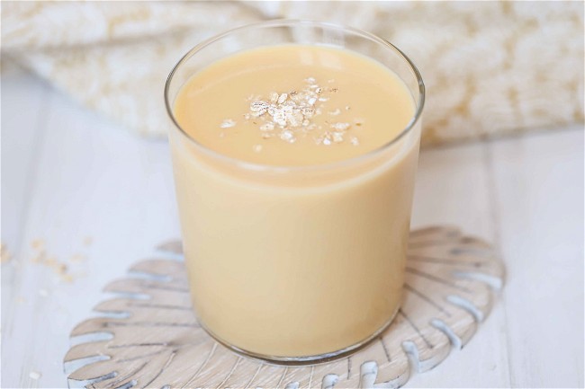 Image of Vegan Oat And Banana Smoothie