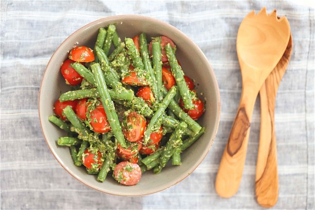 Image of Vegan Beans and Tomato Salad Recipe