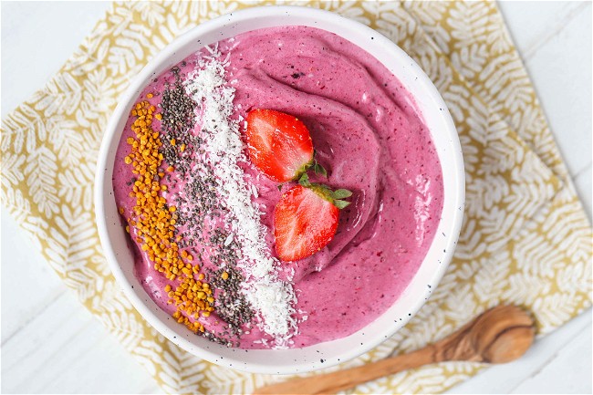 Image of Vegan Protein Smoothie Berry Bowl