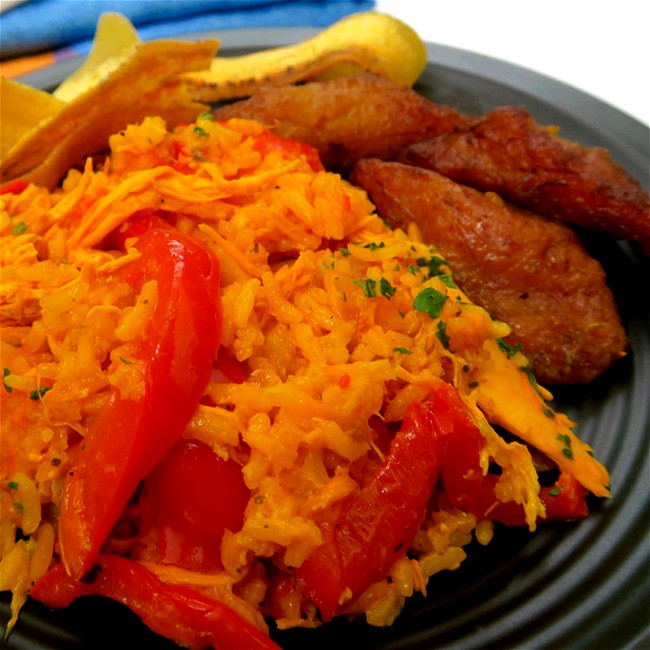 Image of arroz con pollo - chicken & rice panama style