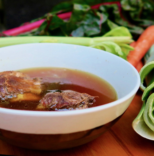 Image of beef bone broth (slow cooker)