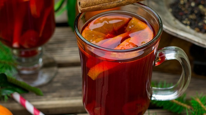 Image of mulled pomegranate hot toddy