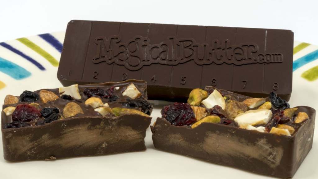 Image of Fruit and Nut Trail Mix Bar