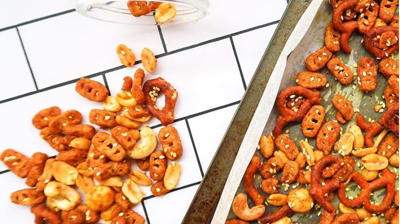 Image of SALTY AND SWEET MORISH SNACK MIX