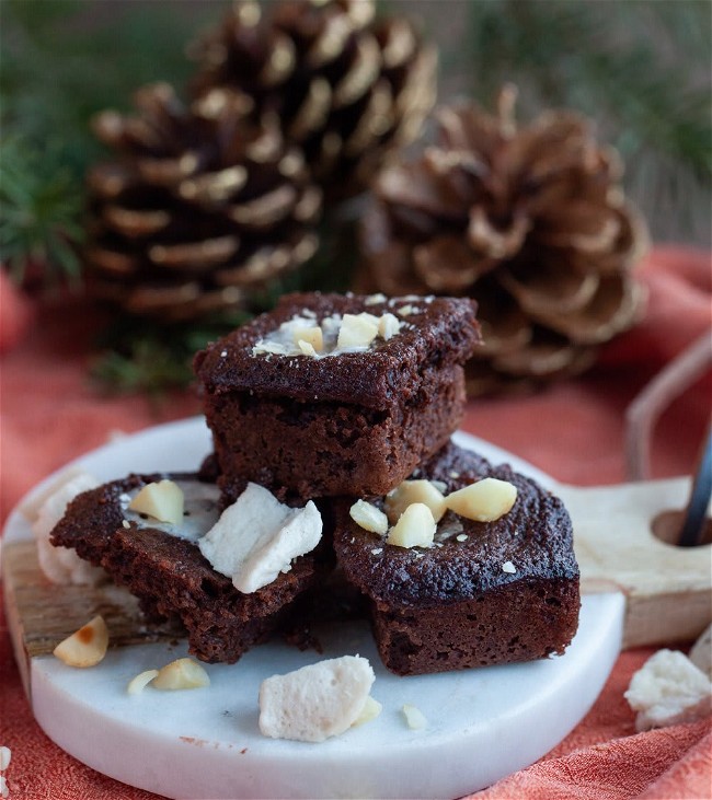 Image of ROCKY ROAD BROWNIE BAR



