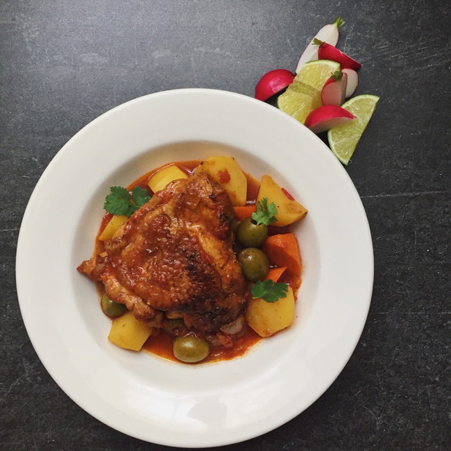 Image of Braised Chicken with Potatoes, Carrots and Green Olives