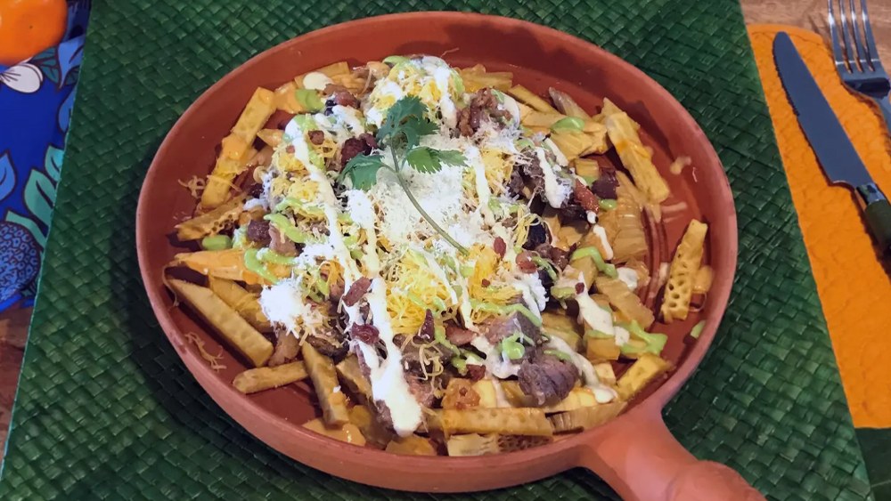 Kimo's Politically UNcorrect Carne Asada ʻUlu Fries