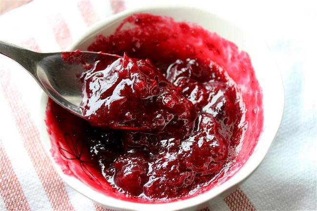 Image of Cranberry and Raspberry Shrub Sauce 