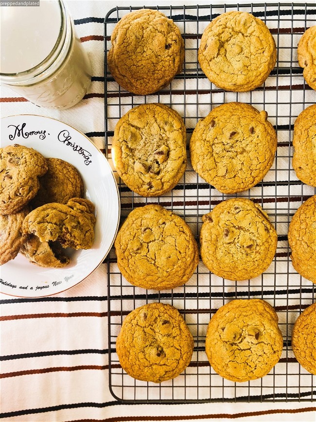 Image of Classic Chocolate Chip Cookies 