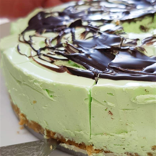 Image of No-Bake Cheesecake (Lime / Strawberry / Raspberry)