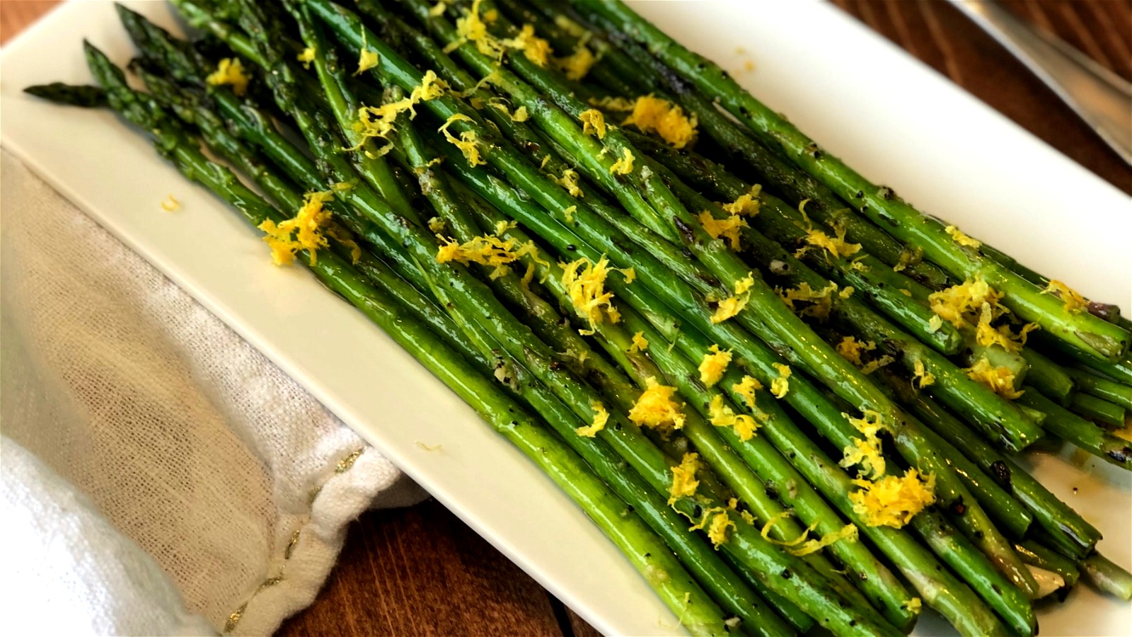 Image of HOW TO DO STUFF WITH CARMEL: GRILLED ASPARAGUS