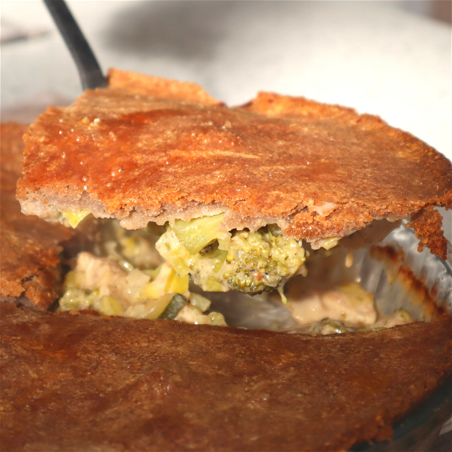 Image of Chicken, Leek & Broccoli Pie