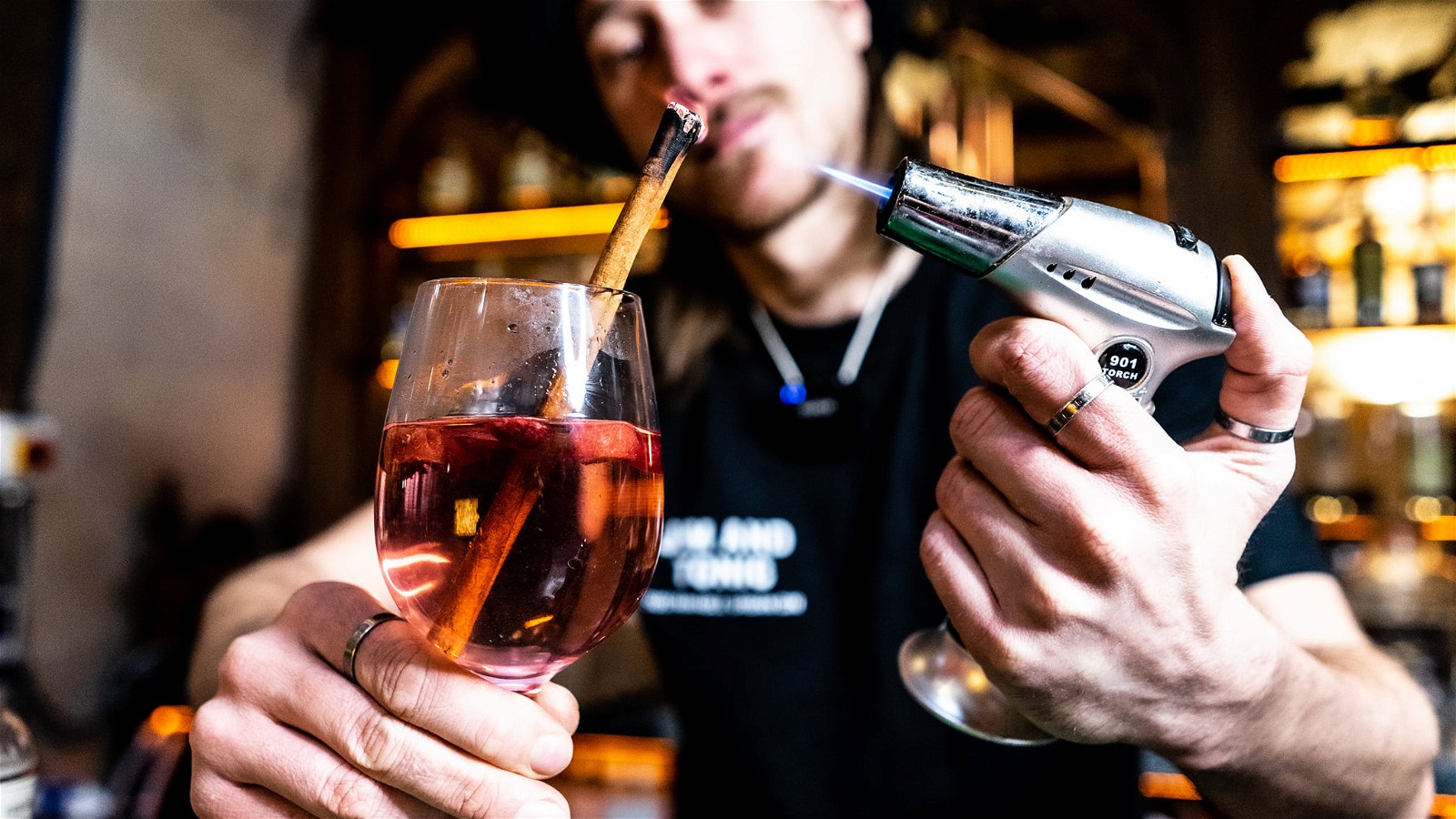 Image of Hot Gin with Rhubarb and Elderflower