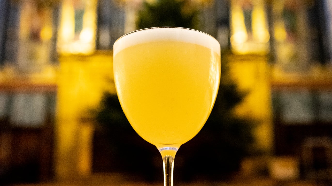Image of Citrusy & Creamy 'White Lady' Cocktail