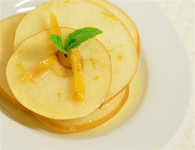 Image of Asian Pears in Ginger Syrup