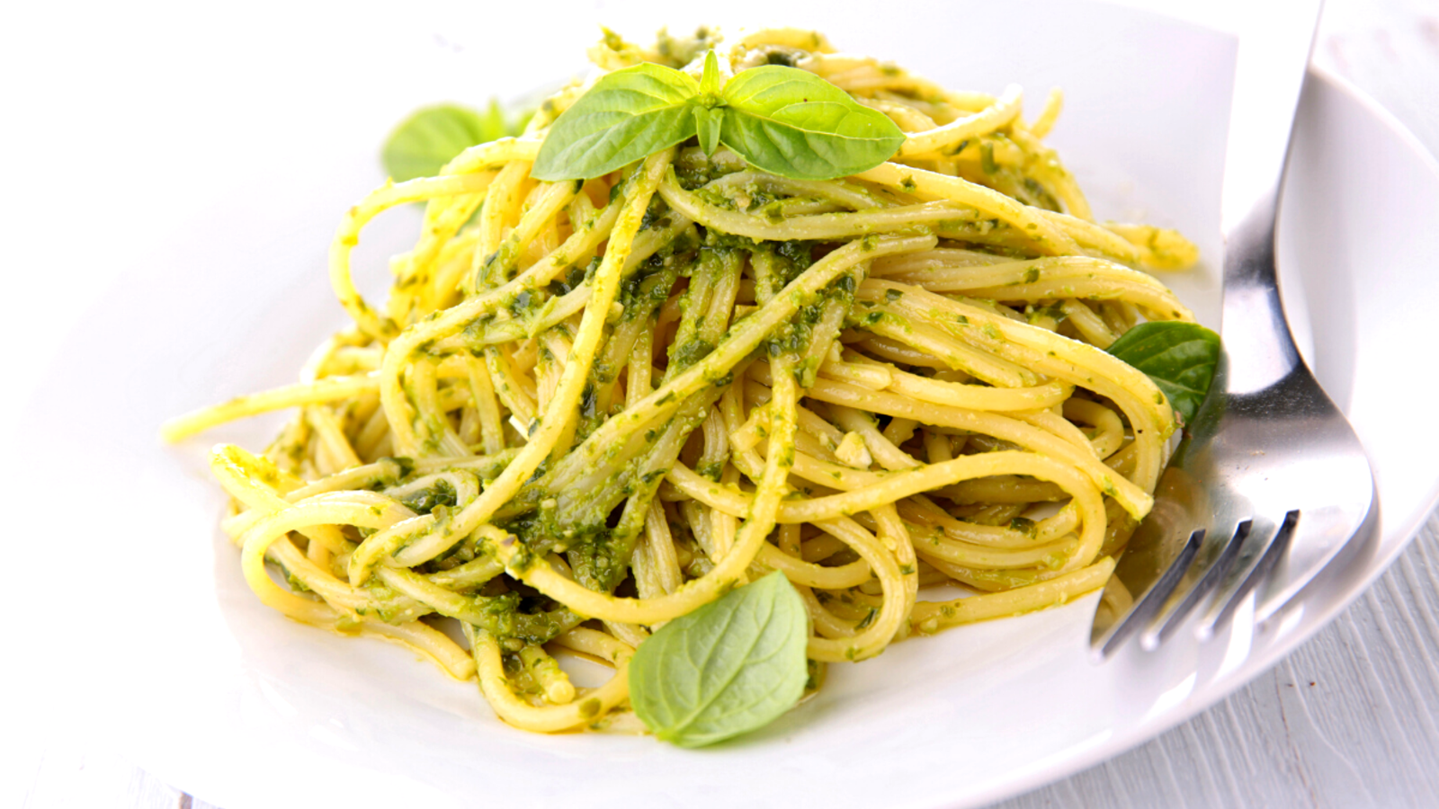Image of Spaghetti With Almond Pesto