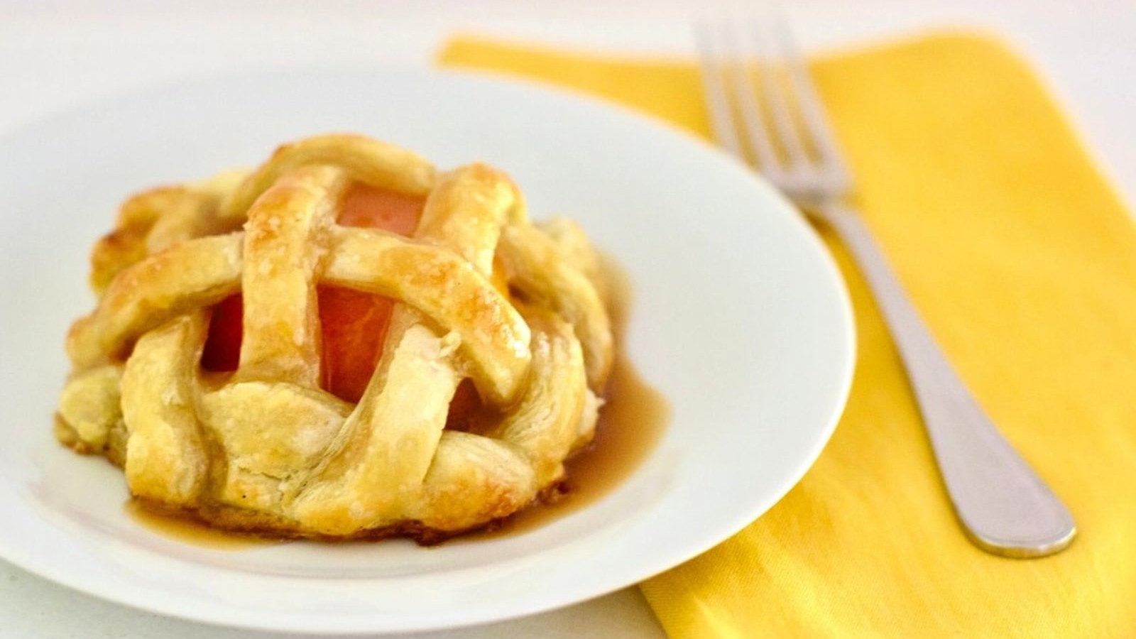 Image of Baked Lattice Peaches