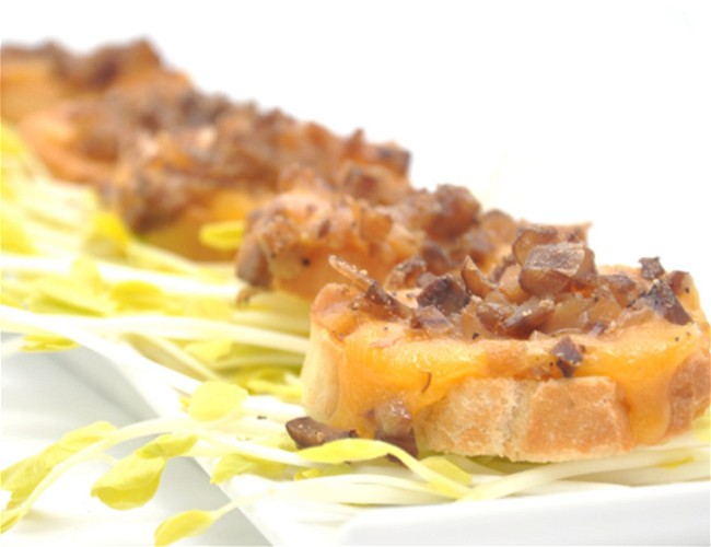 Image of Cheesy Chestnut Crostini