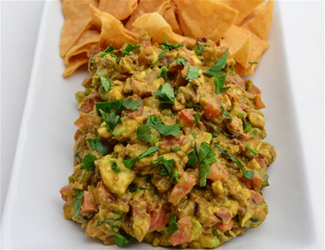 Image of Chile Tomatillo Guacamole