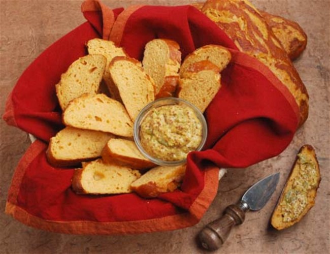 Image of Pretzel Bread Bites with Hatch Chile Pepper Mustard Spread