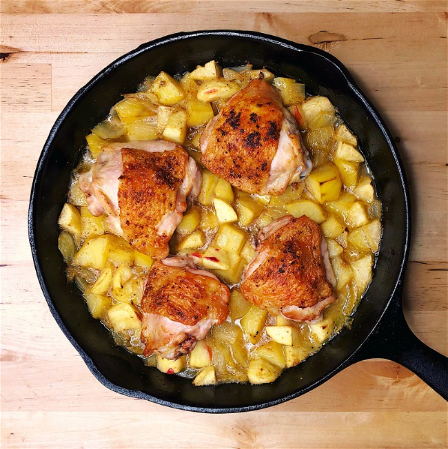 Image of One Pan Chicken Thighs over Apples