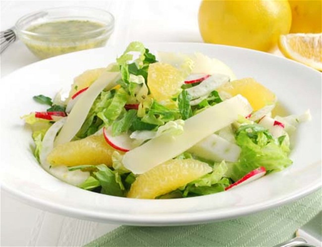 Image of Cocktail Grapefruit with Mixed Greens, Fennel, and Parmesan