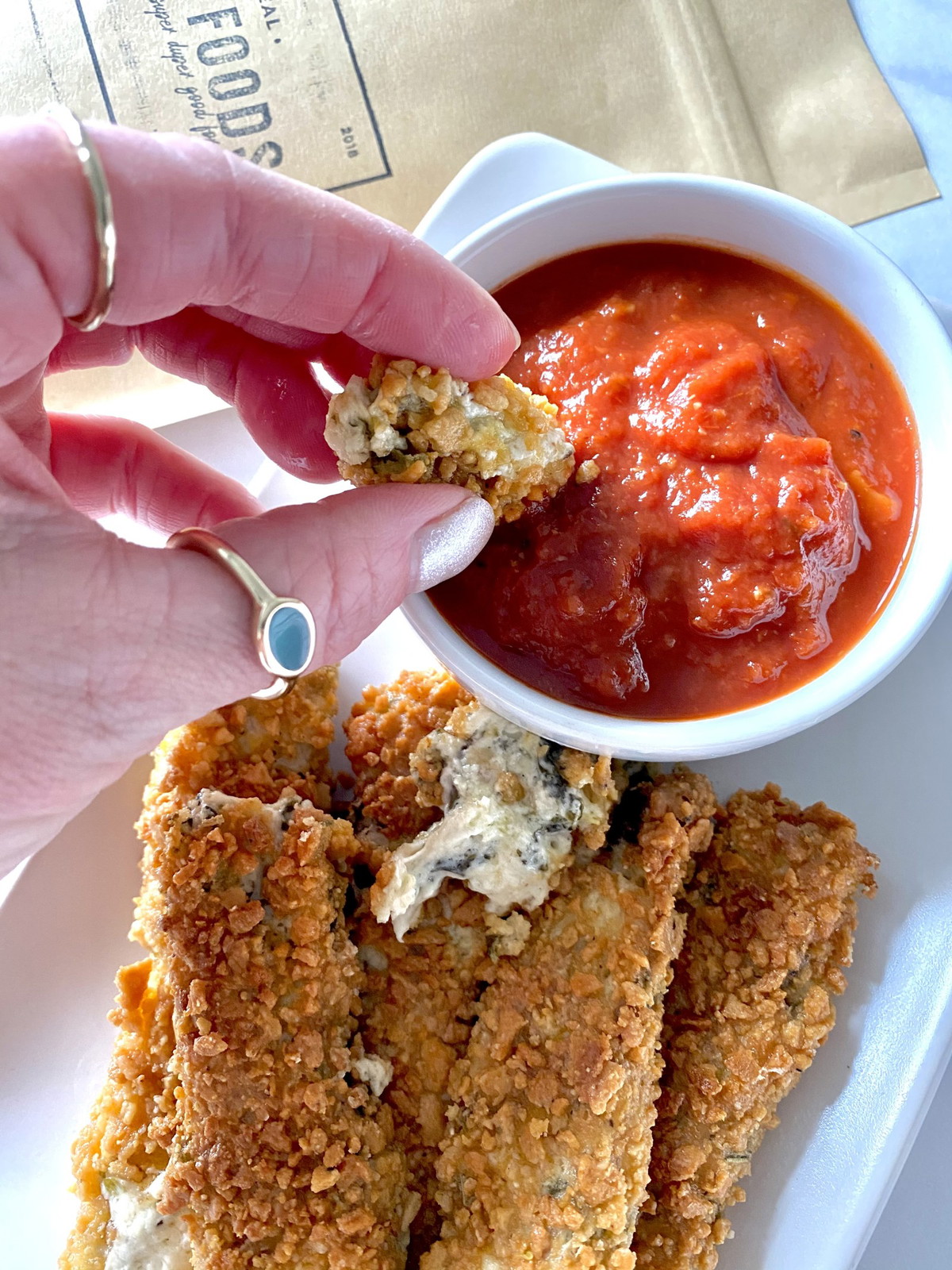 Low-Carb Spinach Artichoke Mozzarella Sticks