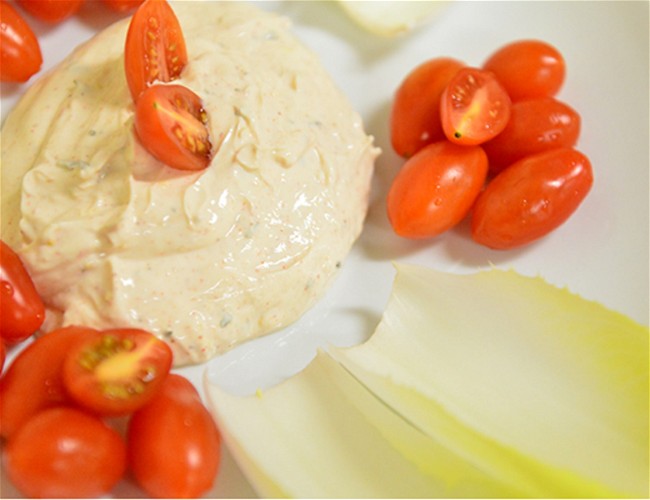 Image of Creamy Oregano Dip with Vegetables