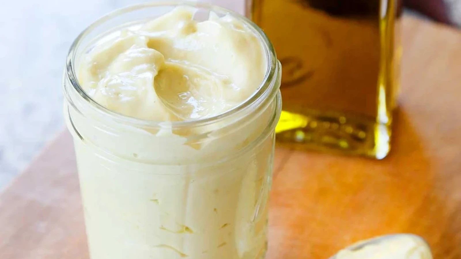 how much protein is in mayonnaise