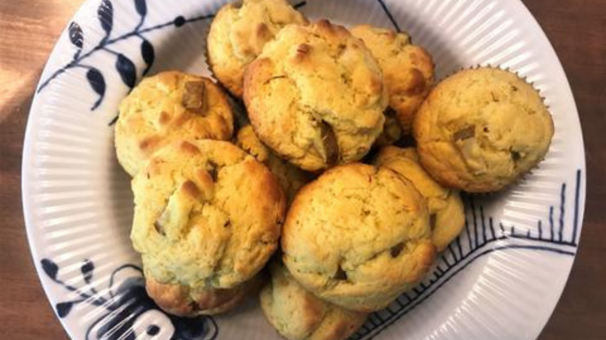 Brown Butter Pear Saffron Muffins