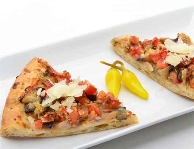 Image of Eggplant and Tomato Pizza