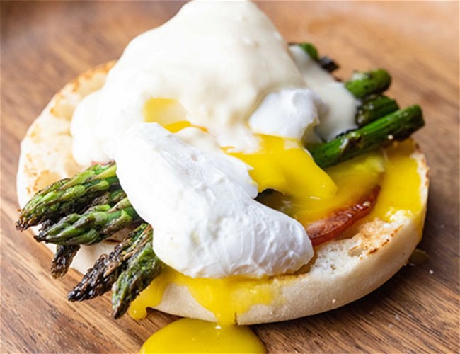 Image of Eggs Benedict with Asparagus