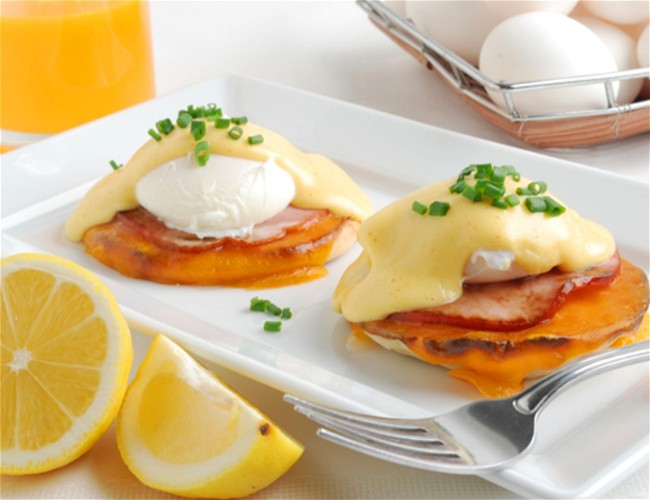 Image of Quick Eggs Benedict with Chipotle Hollandaise