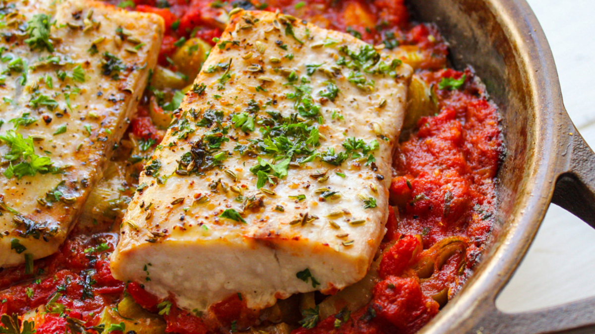 Fennel Mahi Mahi with Leeks and Italian Tomatoes