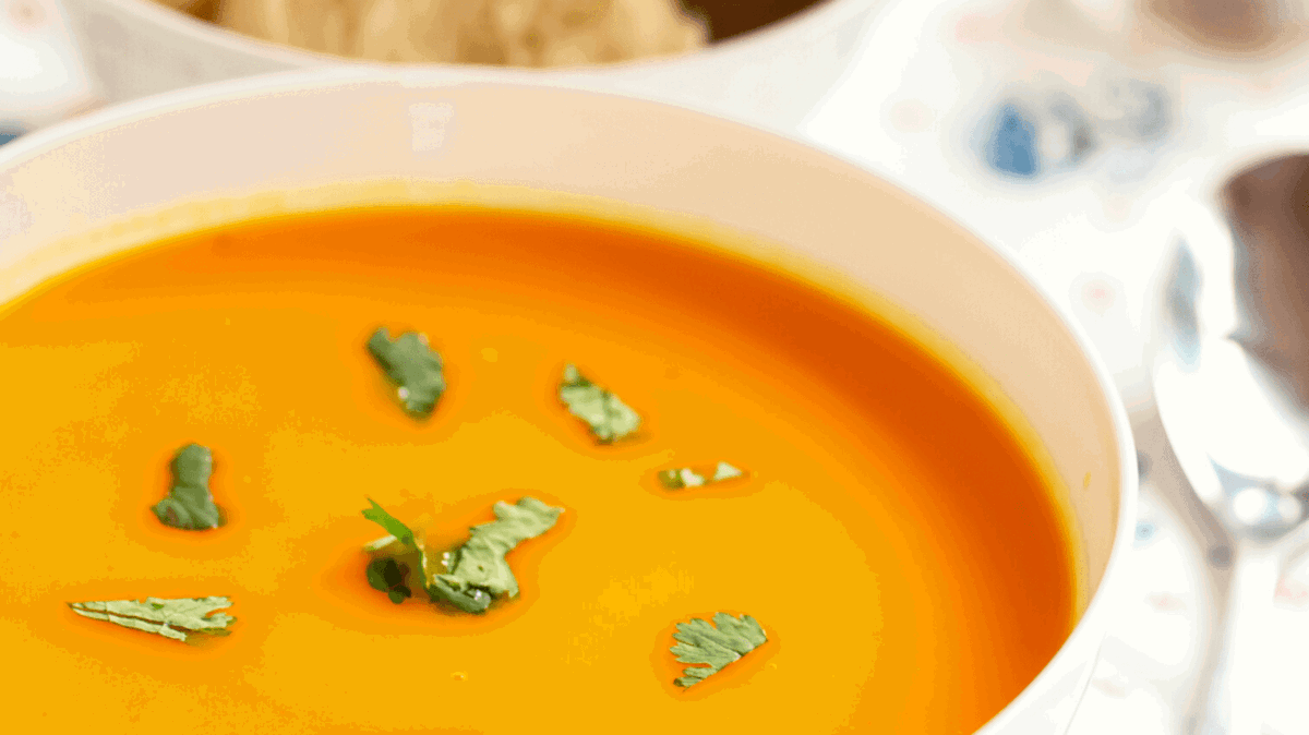 Roasted Carrot Curry Soup