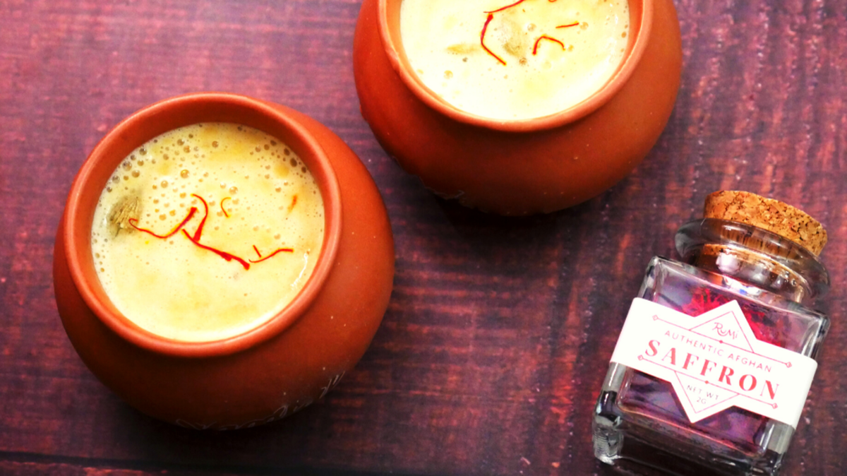 Saffron Almond Milk (Kesar Badam Doodh)