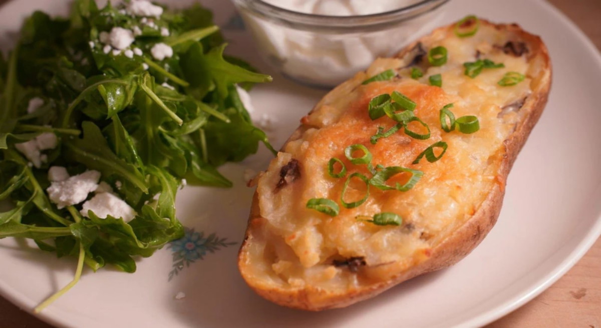 Cheesy Garlic-Dulse Twice-Baked Potato Recipe