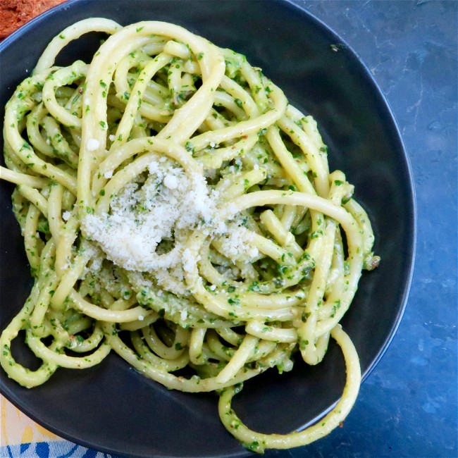 Image of pasta carbonara with kale pesto