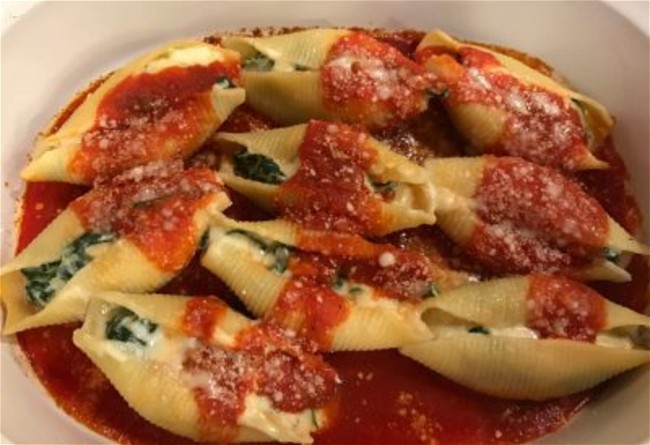 Image of Stuffed Shells with Spinach and Ricotta