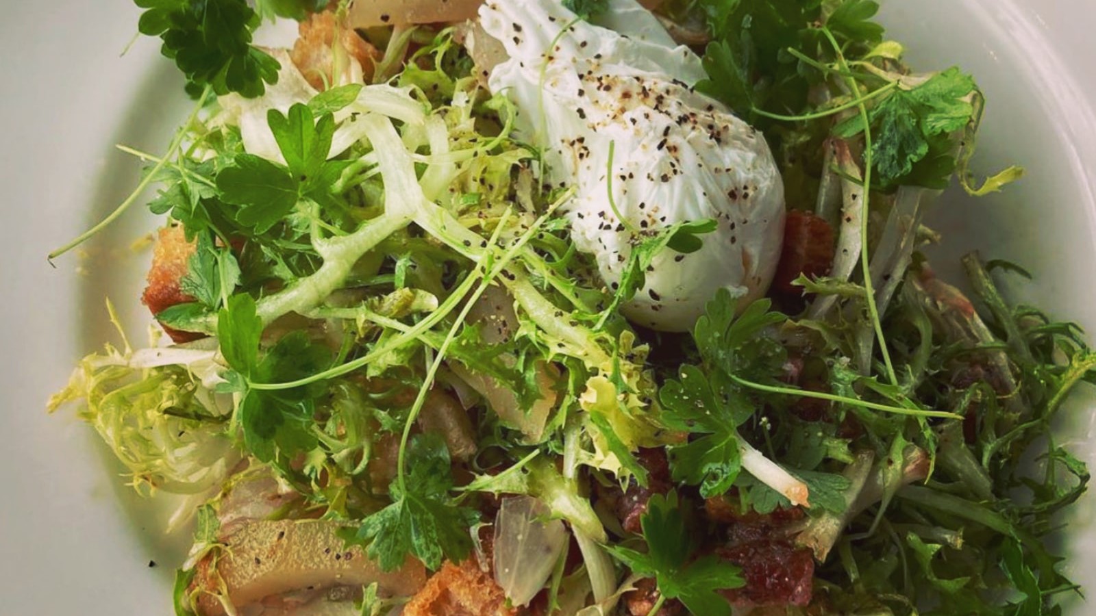 Image of Salad Lyonaise 