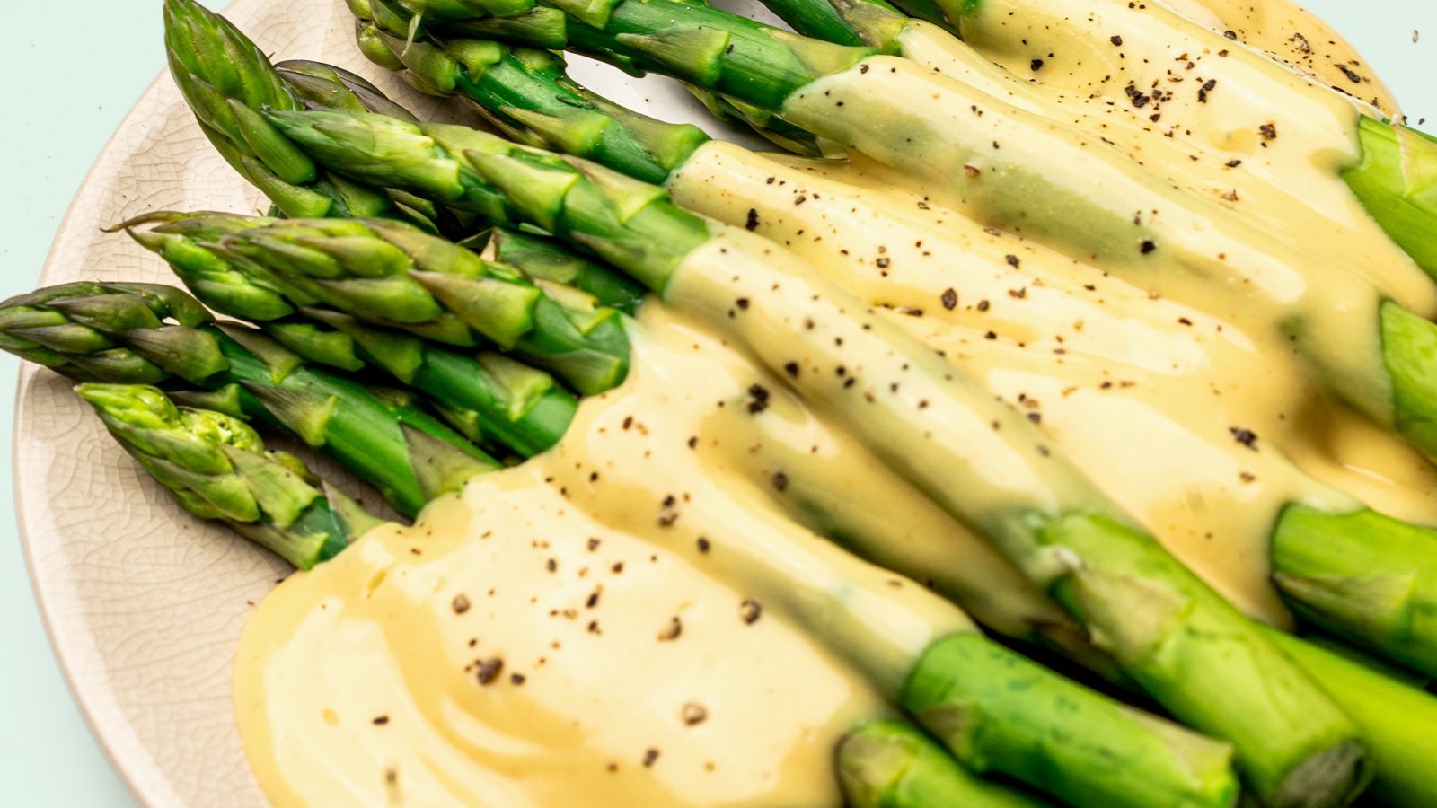 Image of Asparagus with Hollandaise Sauce