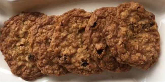 Image of Thin and Crispy Oatmeal Cookies