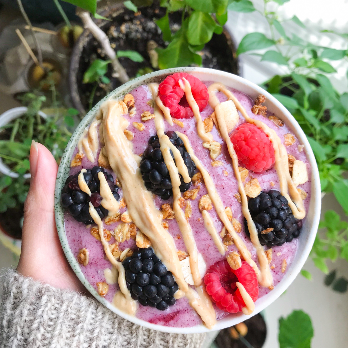 Frozen Banana Smoothie Bowl