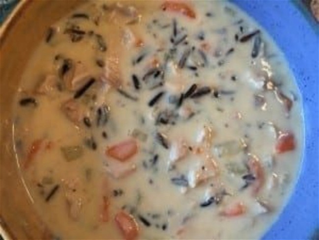Image of Minnesota Cream of Chicken & Wild Rice Soup