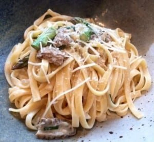 Image of Pasta with Morels, Asparagus & Goat Cheese