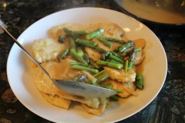 Image of Chicken Paillards with Asparagus, Lemon, Garlic & Dill