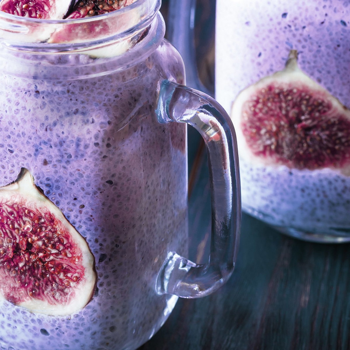HASKAPA CHIA PUDDING WITH SLICED FIGS