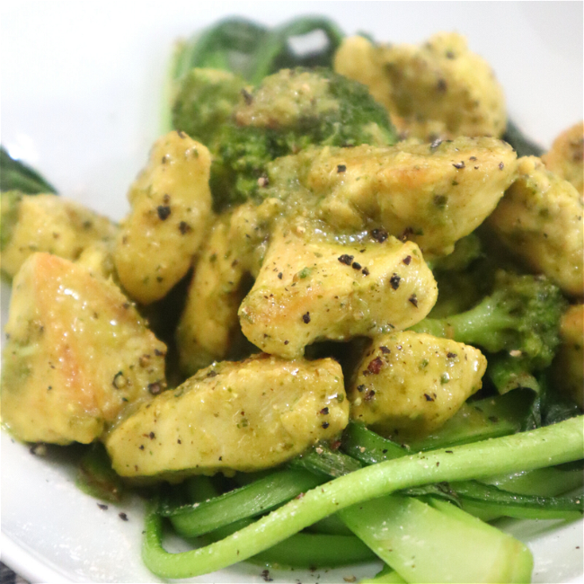 Image of Thai Green Curry Paste & Chicken Curry
